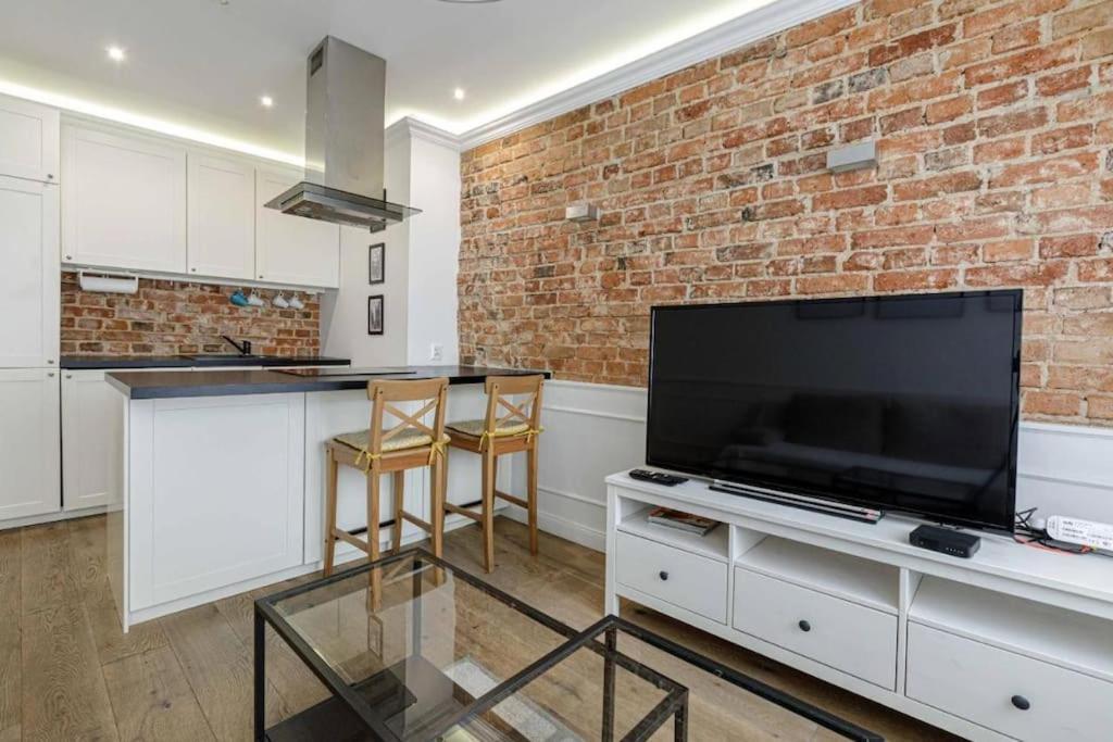 Central Wroclaw Apartment - City Center - Bright And Cozy - U11 外观 照片
