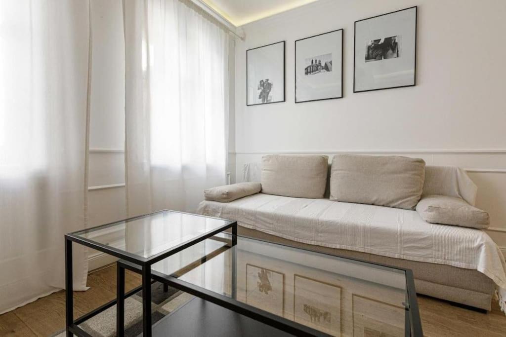 Central Wroclaw Apartment - City Center - Bright And Cozy - U11 外观 照片